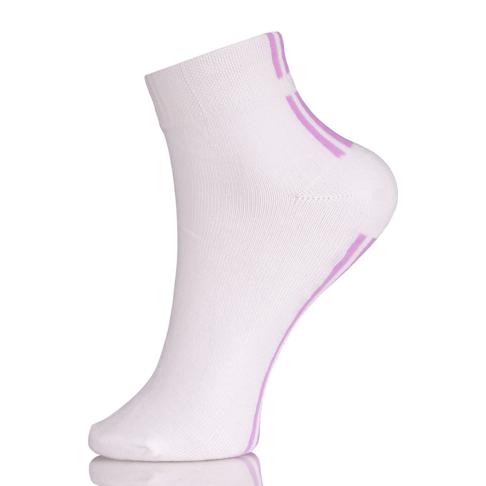Seamless White Women Athletic Socks