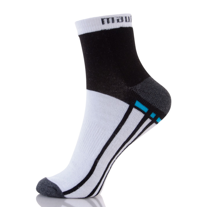 Customized Black And White Ankle Running Socks